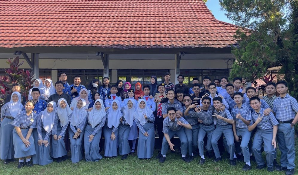 Upacara Peringatan Hari Pendidikan Nasional 